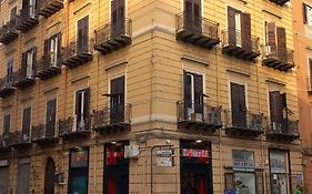 Corner Rome 433
